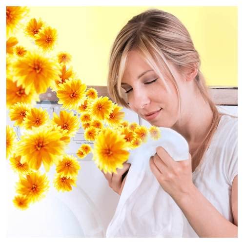 Lenor Crease Releaser Spray, Removes Creases in Fabric, Summer Breeze Scent, 2Pk, 2 x 500ml