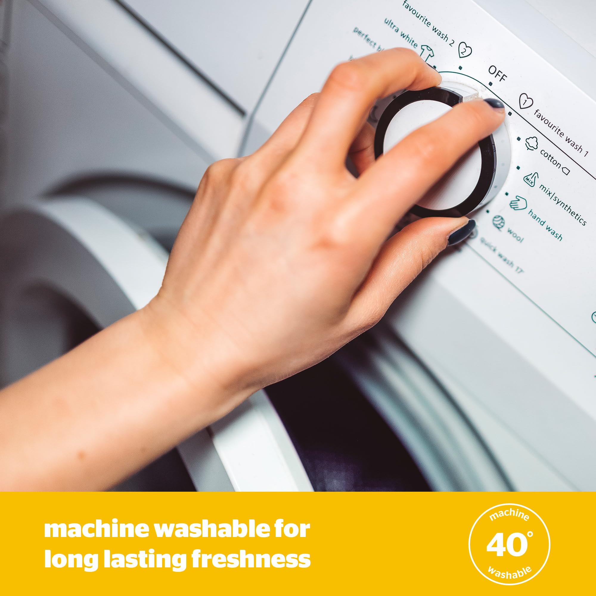 Silentnight Snugsie Wearable Blanket - Soft Teddy Fleece Blanket with Sleeves - 2-in-1 Sleeved blanket and Cushion - Supersized with Foot Pocket , 153 x 203cm