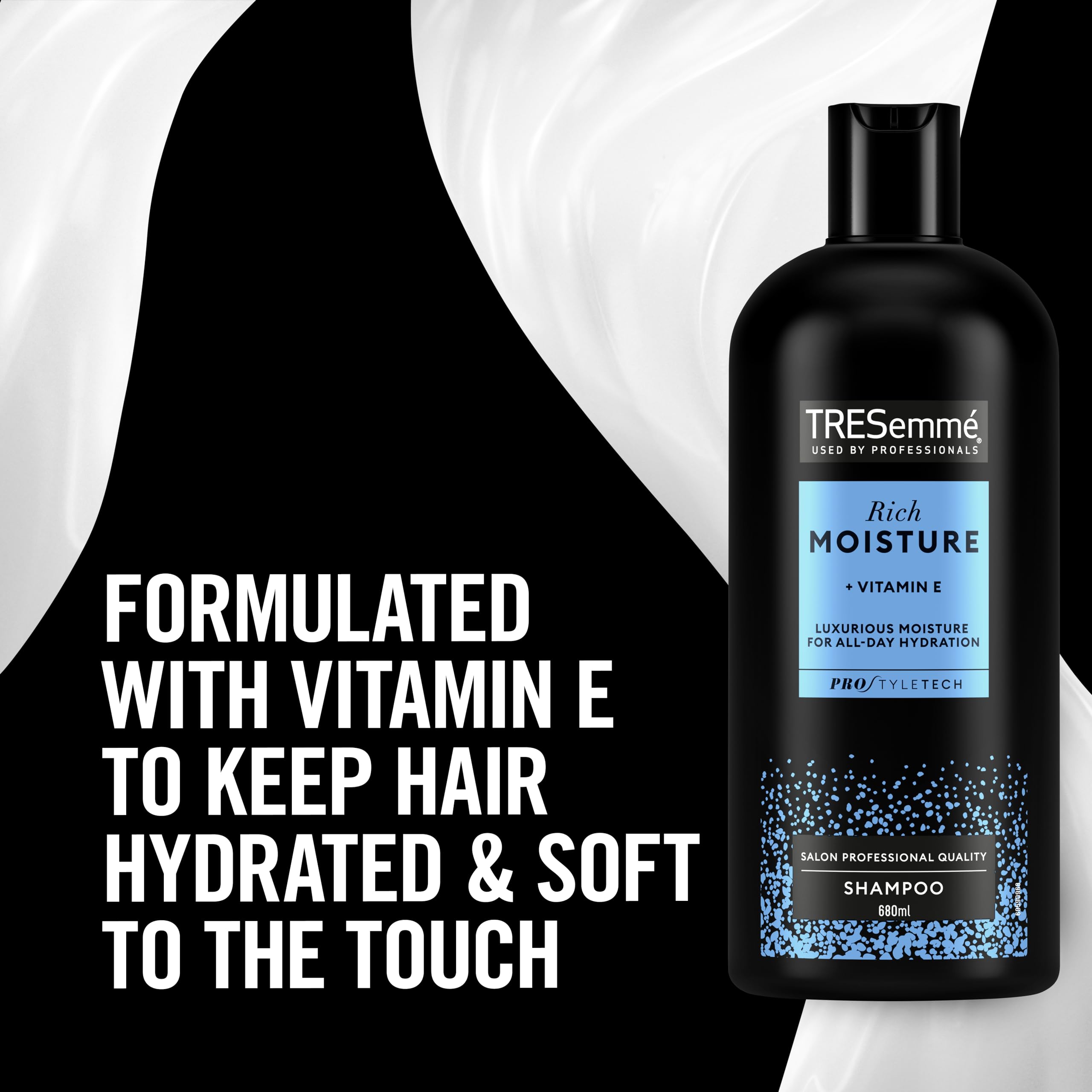 TRESemmé Rich Moisture luxurious moisture 1xShampoo for dry, damaged hair 680 ml & TRESemmé Rich Moisture luxurious moisture for all-day hydration 1xConditioner for dry, damaged hair 680 ml 2 piece