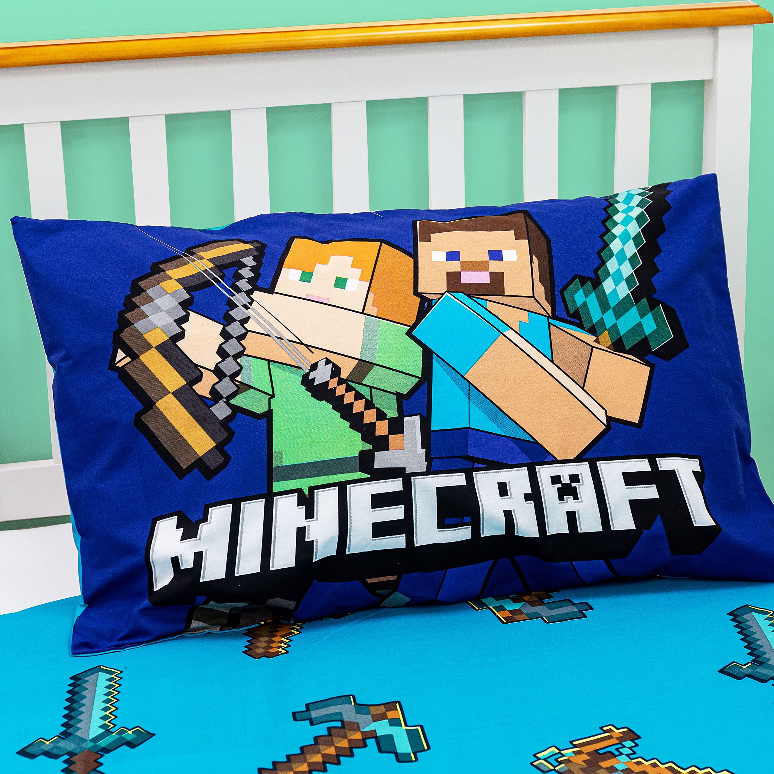 Minecraft Survive Single Duvet Cover Officially Licensed | Reversible 2 Sided Survive Design with Matching Pillowcase, Polycotton, Blue (Single)