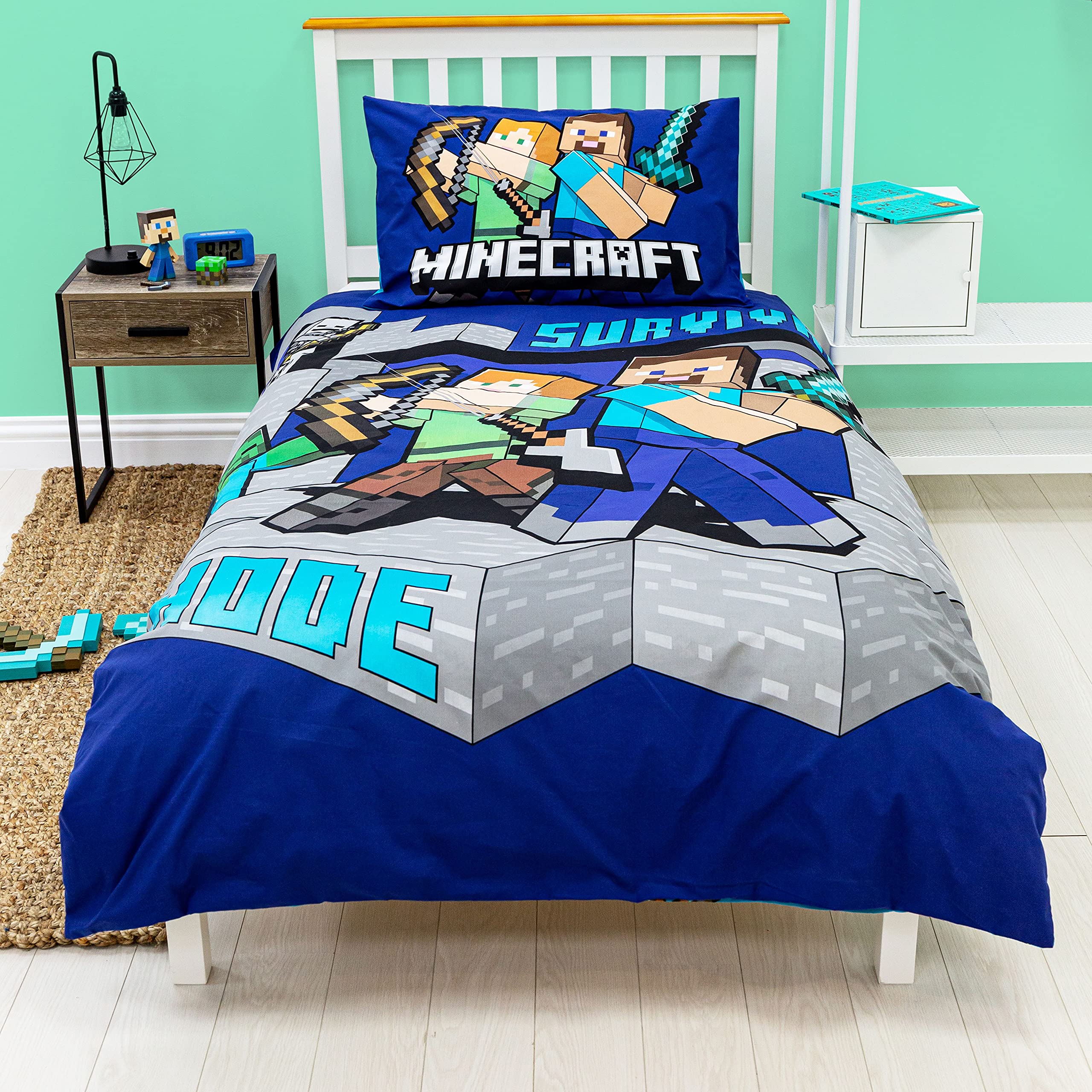 Minecraft Survive Single Duvet Cover Officially Licensed | Reversible 2 Sided Survive Design with Matching Pillowcase, Polycotton, Blue (Single)