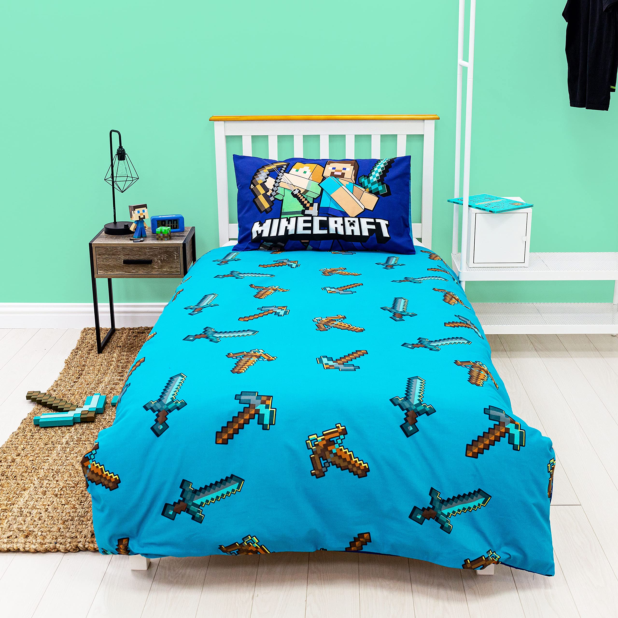 Minecraft Survive Single Duvet Cover Officially Licensed | Reversible 2 Sided Survive Design with Matching Pillowcase, Polycotton, Blue (Single)
